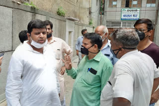 aap councilor mohmmad sadik inspected ballimaran area