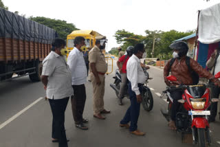 MLA Dr Srinivasamoorthy  visit Nijagal Check Post