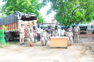 police caught black jaggery at maripeda