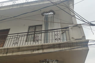 Complaint of installing mobile tower on roof without permission in Devli area