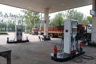 robbers loot petrol pump at gun-point in gohana