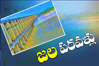 Water floating in godavari, Krishna rivers in Telangana