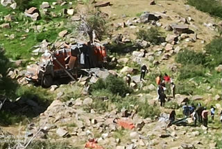 truck fell into ditch