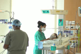 mother-sends-milk-from-leh-to-delhi-daily-for-1-month-old-innocent-child-admitted-in-hospital