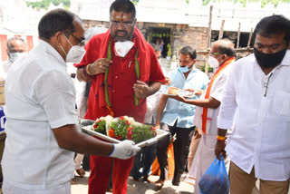 minister avanthi srinivas vists simhadri appana temple