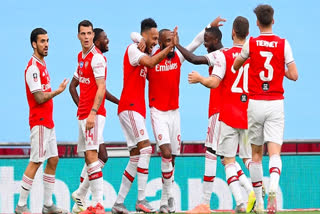 Aubameyang's double helps Arsenal beat Manchester City in FA Cup semi-final