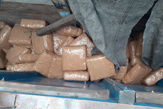 Cannabis  Directorate of Revenue  Bombay highway  ganja seized in Hyderabad  The Hyderabad Zonal Unit  കഞ്ചാവ് പിടികൂടി  ഹൈദരാബാദ്  ബോംബെ ഹൈവേ  മഹാരാഷ്ട്ര