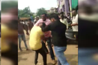 Mob thrashes youth on suspicion of theft in Madhya Pradesh