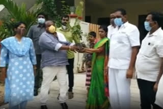 minister gangula kamalaker distributed plants in karimnagar