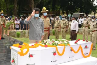 cm paid tribute to ASI