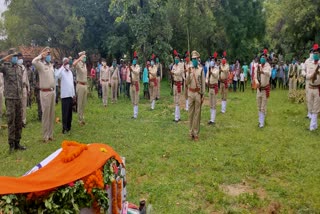 Martyr ASI Chandraya Soren cremated with state honor