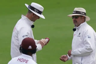 umpires sanitized the ball during england vs west indies manchester test