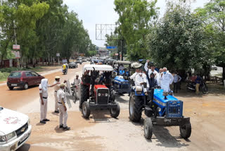 farmers and businessman tractor rally protest in bhiwani against farmer ordinance