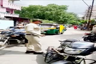 Video of policeman wearing masks