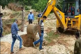 गिरिडीह: बेशकीमती पत्थरों के अवैध खनन पर कार्रवाई