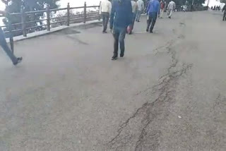 Cracks lying on the road under Kalibari temple