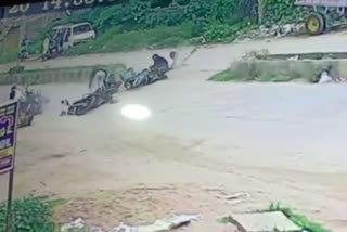 Bike Gets Skid, Four Bikes fell Together: Captured in CCTV