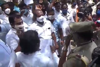 Panjayat Presidents Protest infront Madurai collector Office