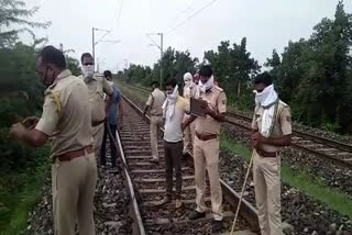 Youth dies in Kota,  One person died by train,  man dies after being hit by train