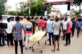 protest after death of three workers in Garhwa
