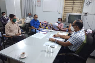 Meeting of the Province Officer and the Trustees of the Temples at Upleta