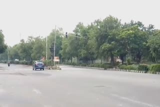 Traffic lights deteriorated in Dwarka