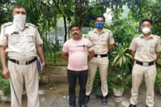 one youth arrested in fraudulently cheating money at prem nagar in delhi