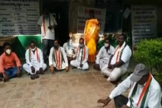 congress mla podem veeraiah fight for party office building at manugoor in bhadradri kothagudem district