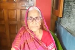 mother of vikas dubey