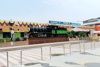 arrangements for safety from corona in prayagraj railway junction