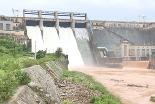 Bhadra releases water to the right-leaning canal from midnight today