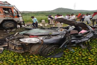 Road accident in Datia