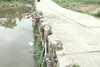 condition of the bridge over khadi  Drain is bad, the administration is unaware