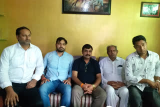 balraj kundu visits baroda constituency for baroda by election