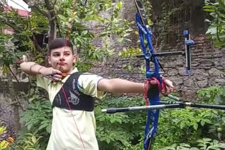 two students took part in 2020 online archery tournament