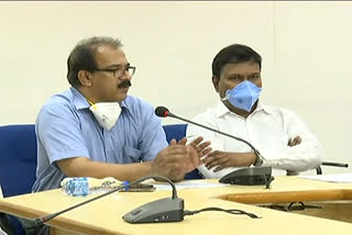 Tealanaga Health Director Srinivas warned on Corona diseases