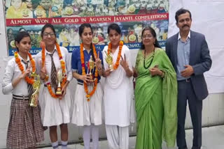 farmers daughter sanju has secured 494 marks in 12th class science faculty in palwal