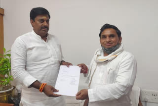 Congress MLA Narayan Patel resigns from Madhya Pradesh Assembly