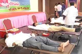 Telangana private employees association arrange blood donation camp on the occasion ktr birthday