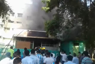 தேனி மாவட்டச் செய்திகள்  தேனி மருத்துவமனையில் தீ விபதது  theni hospital fire accident  theni district news  theni govt hospital fire accident
