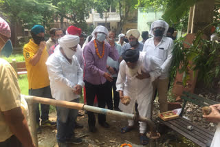 MLA Shivcharan Goyal inaugurates tubewell