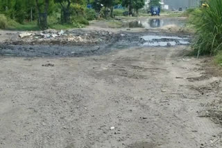 roads damaged in panipat industrial area