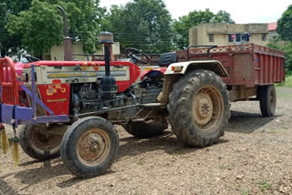 SDM takes major action on illegal sand, tractor trolley seized