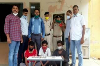 3-thieves-arrested-for-stealing-rupees-from-grocery-store-in-bemetara