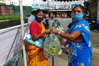 vegetables distribution with low cost in prakasam dst under ysr jantah bazar name