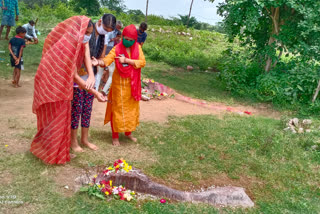 People worshiped snake on Nag Panchami in durg