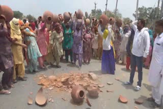 rural women protest for water in hisar