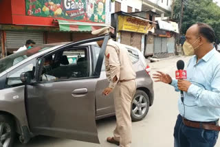 strict police checking regarding weekly lockdown in moradabad uttar pradesh