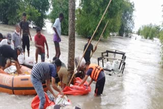 জোনাইত বানাক্ৰান্তলৈ সাহাৰ্য লৈ যোৱা নাওঁ দুৰ্ঘটনা