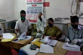 EDMC earned about three lakh rupees from the house tax camp in Dilshad Colony